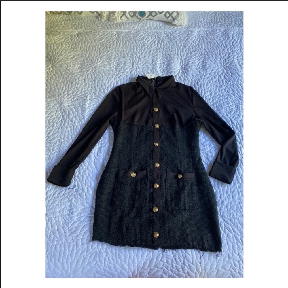 Tweed Buttoned Dress - Picture 3 of 8